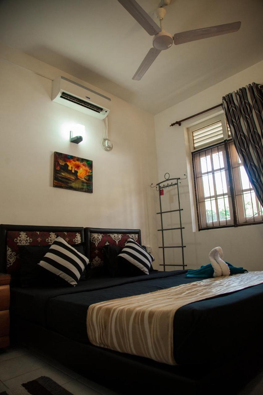 Yoyo Airport Hostel Negombo Exterior foto